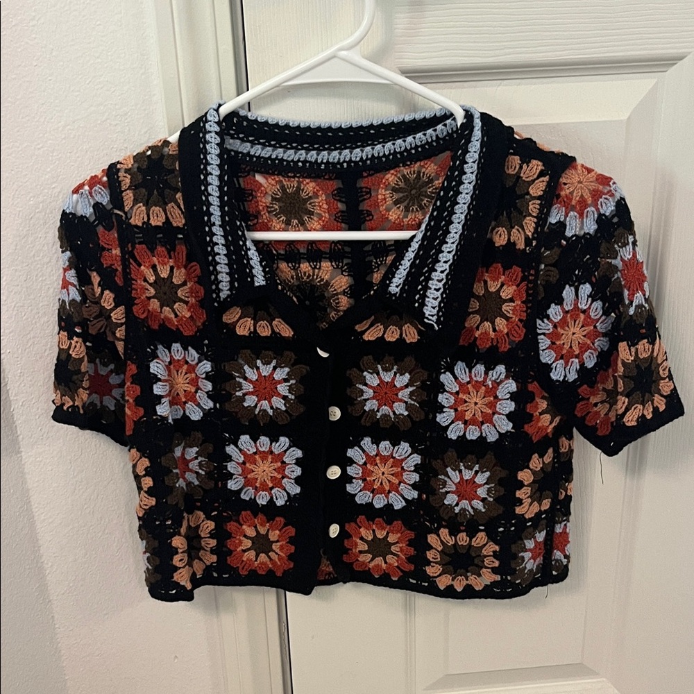 No Brand Cropped Crochet Button-Up Top